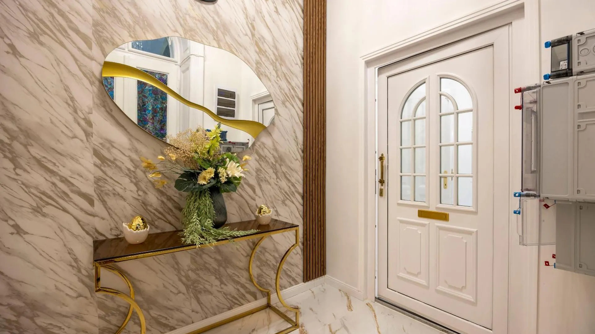 High-End Luxurious Quentin Residence In The Heart Of Budapest 0*,  Hungary