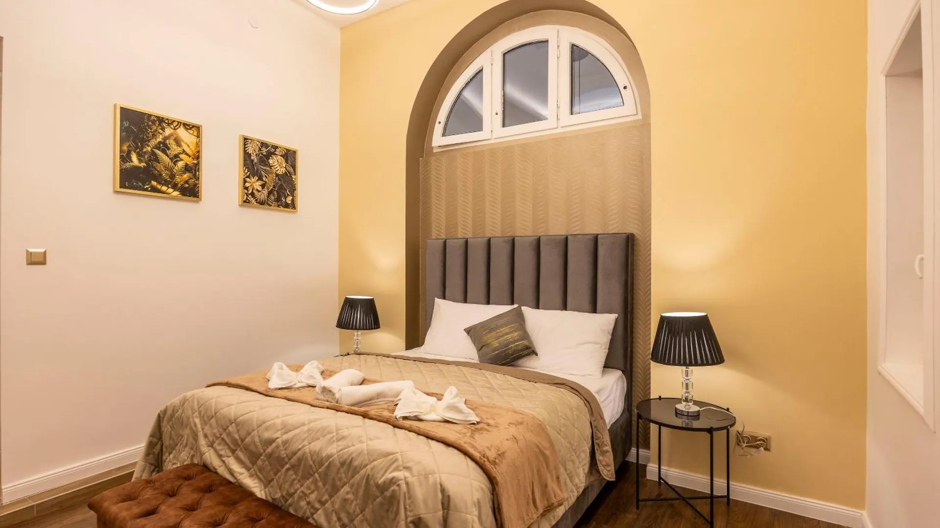 Apartment High-End Luxurious Quentin Residence In The Heart Of Budapest Hungary
