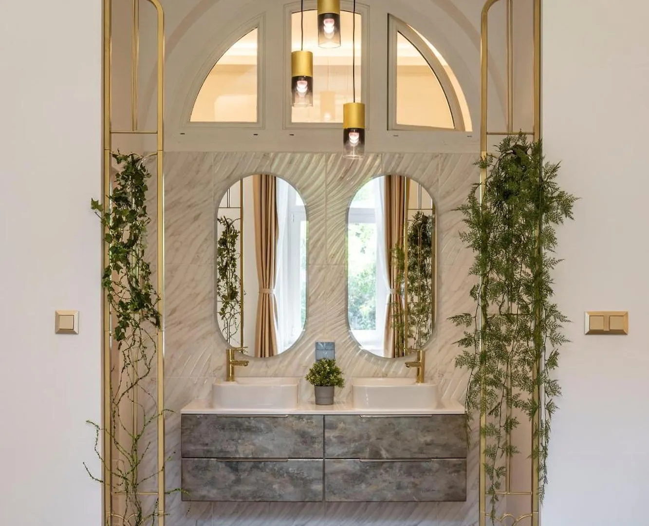 High-End Luxurious Quentin Residence In The Heart Of Βουδαπέστη